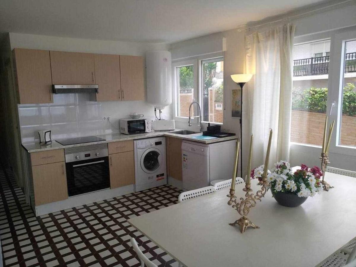 Apartamento Frente Al Mar Playa De Coroso ريبيرا المظهر الخارجي الصورة