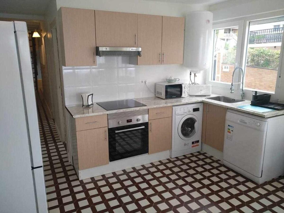 Apartamento Frente Al Mar Playa De Coroso ريبيرا المظهر الخارجي الصورة