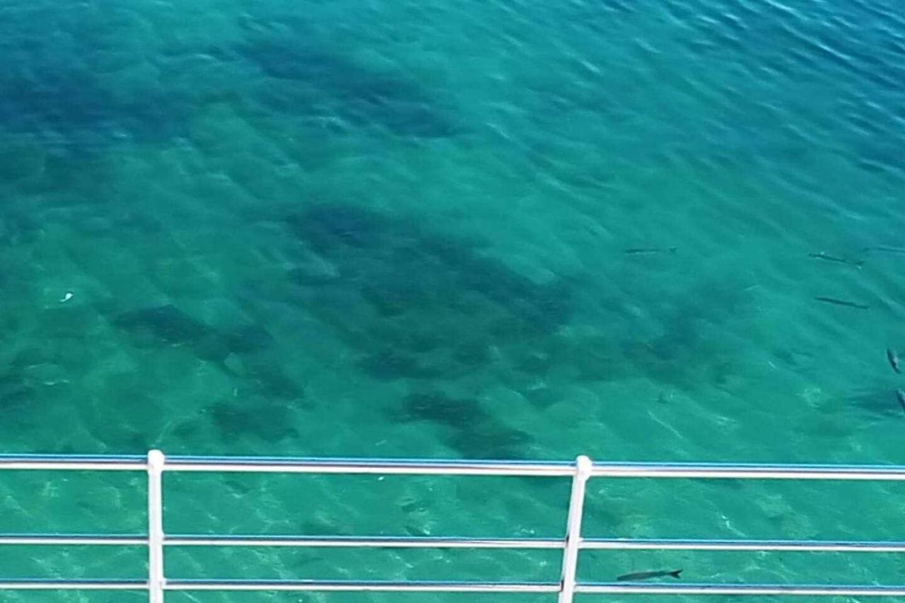 Apartamento Frente Al Mar Playa De Coroso ريبيرا المظهر الخارجي الصورة