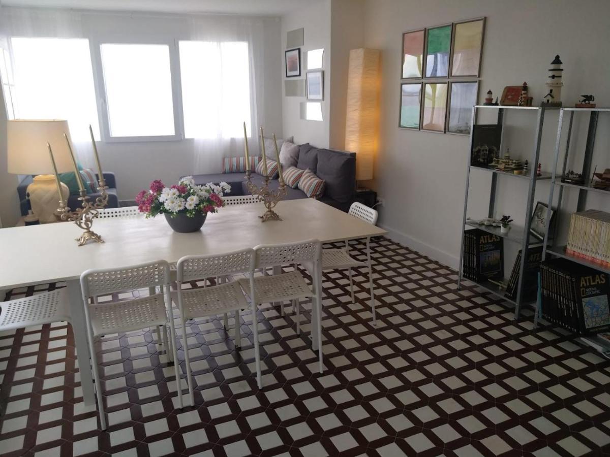 Apartamento Frente Al Mar Playa De Coroso ريبيرا المظهر الخارجي الصورة